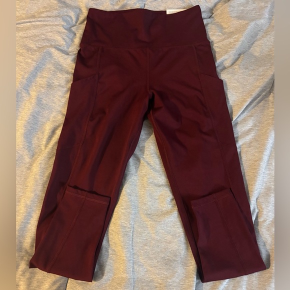 American Eagle Outfitters Pants - NWT American Eagle High Rise Regular Burgundy Active Pants